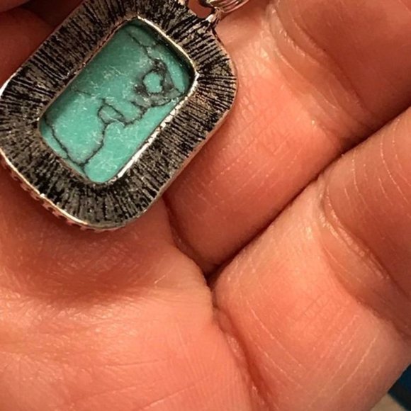Turquoise Pendant - Picture 4 of 4